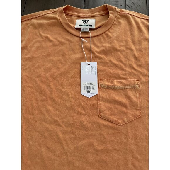 NWT Vissla Mens Shirt Solid Sets Cosmic Wash Pocket Tee Medium - Picture 2 of 3